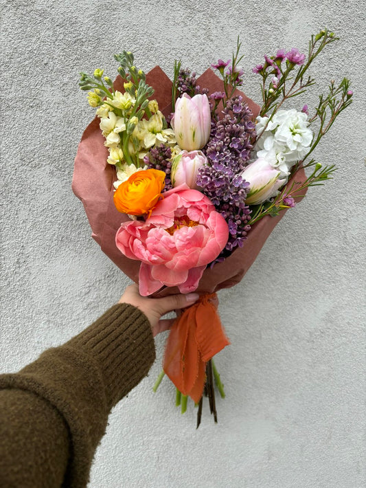 Floral Bouquet Workshop with Made Floral - November 6, 2024